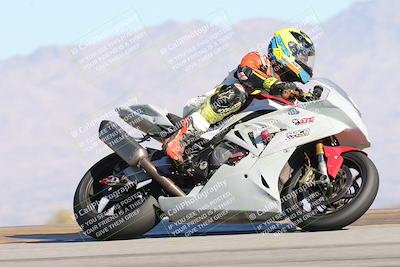 media/Dec-04-2025-Racers Edge (Thu) [[5ebc9f124d]]/3-B Group/4-Session 2 (Turn 9 Entry)/